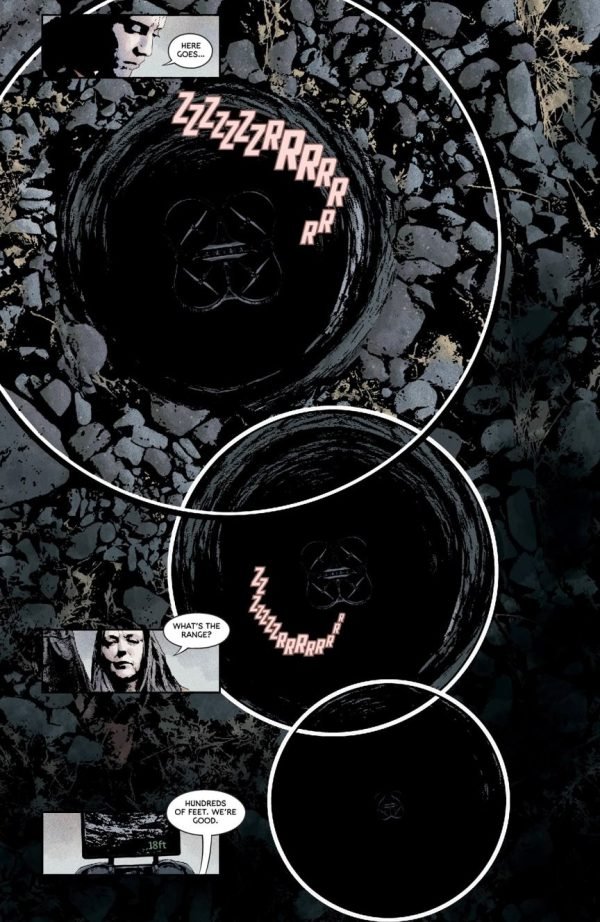 El pasadizo Inspeccionando el agujero El pasadizo Inspeccionando el agujero